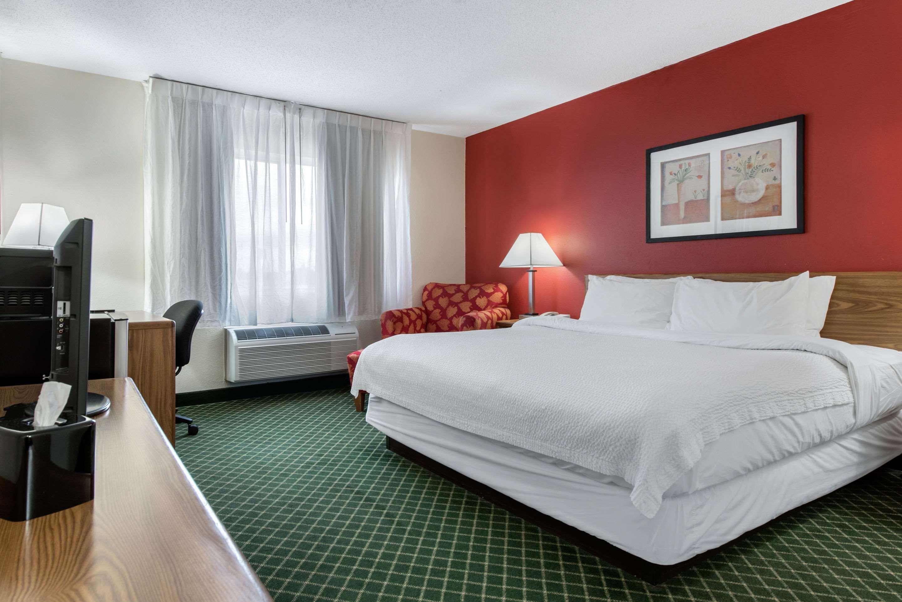 Best Western Kokomo Hotel Exterior photo